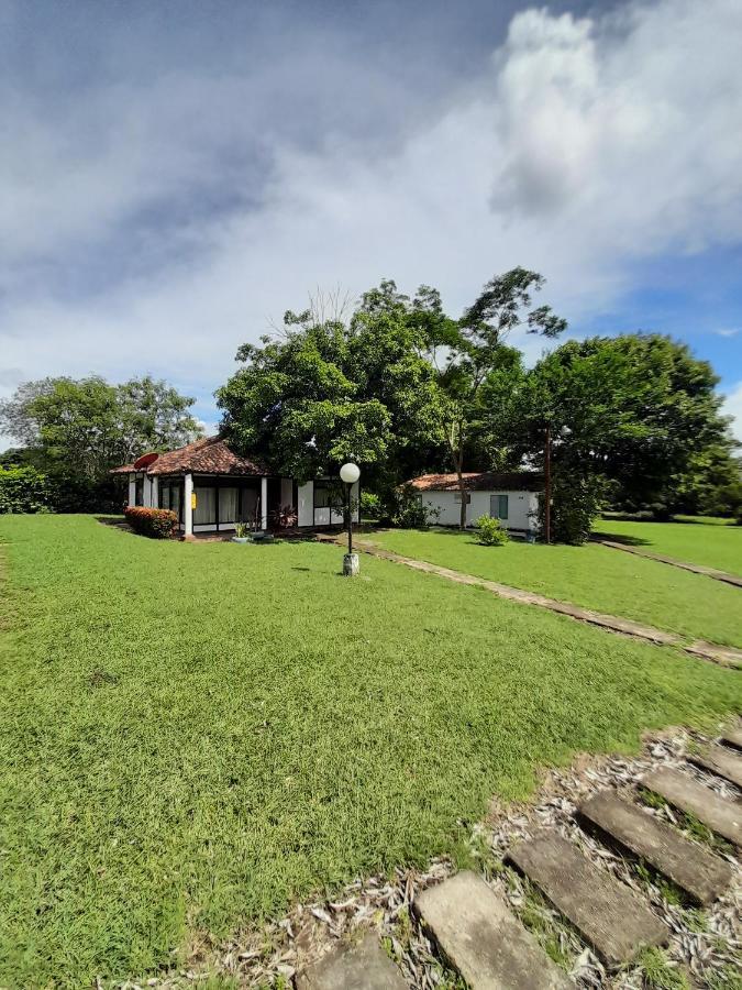 Hotel Campestre Cenvaturs Ricaurte